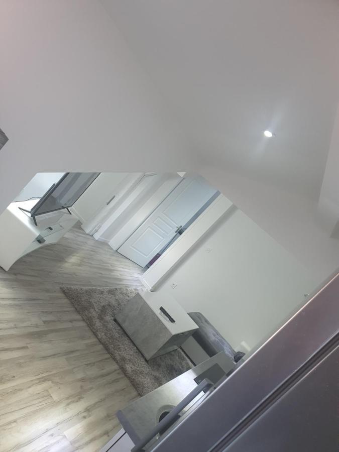 Apartamento Aux Portes De Lyon Jolie T3 Clim Et Prime Video Givors Exterior foto